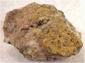 Inselaciune: Roca vanduta drept aur